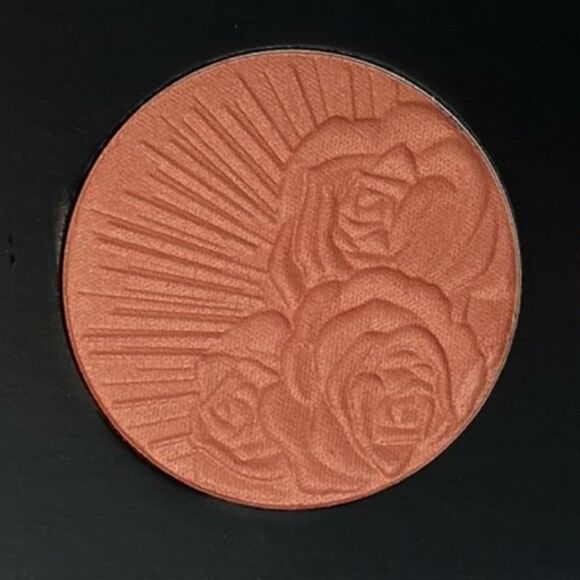 Pat McGrath Labs | Divine Blush + Bronzer + Glow Trio: Nirvana in Bloom Palette - Picture 4 of 7